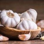 কৃমির সমস্যায় জেরবার? রইল কিছু ঘরোয়া টোটকা garlic