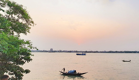 ‘আমি তো বেশ ভাবতে পারি মনে…’