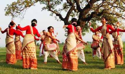 অসমের আলো অন্ধকার, পর্ব-৩৭: বিহু-র আনন্দে মেতে ওঠে পুরো অসম