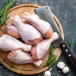 how to clean raw chicken