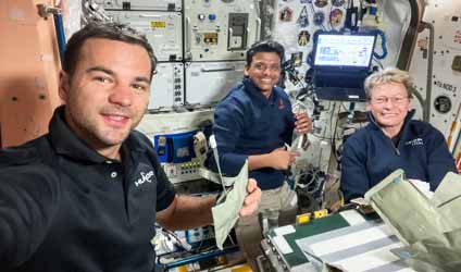 ২৩০ বার সূর্যোদয়! দু’সপ্তাহে মহাকাশে ১০০ লক্ষ কিমি পেরোলেন শুভাংশুরা, আর কী কী দেখলেন? পৃথিবীত কবে ফিরছেন?