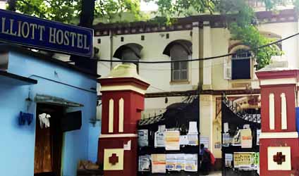 ডেসডিমোনার রুমাল/৫