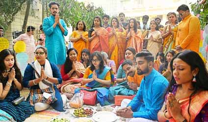 পর্ব-৫৮: আকাশ এখনও মেঘলা